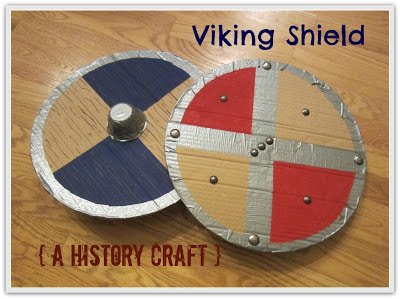 http://deceptivelyeducational.blogspot.hu/2013/01/viking-shield-upcycled-history-craft.html