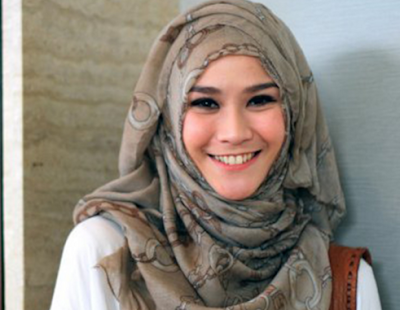 Model Hijab Zaskia Adya Mecca