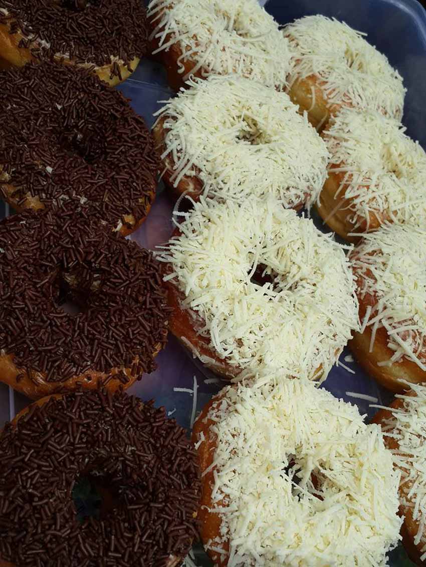 Cocok Sama Resep Donat Ini, Sukaaaa Bangeeet Karena Donutnya Empuk by Shinta Lestari