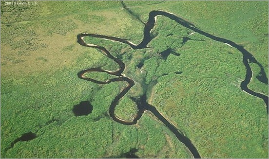 most-bizarrely-shaped-lakes-and-rivers06