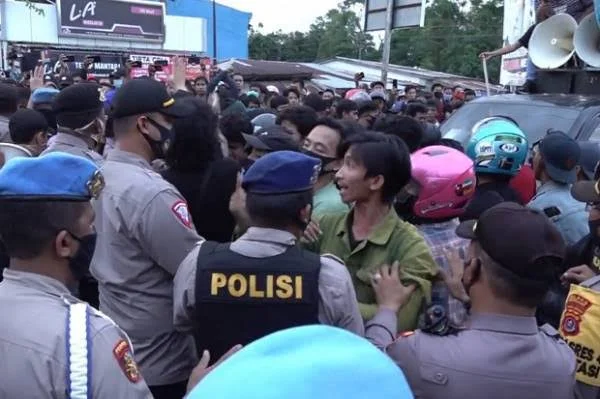 Pedemo Sebut Polisi Beri Karpet Merah TKA China di Sultra