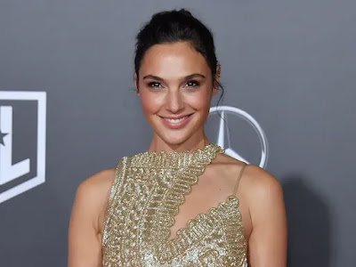 Bold And Beautiful Actress In The World