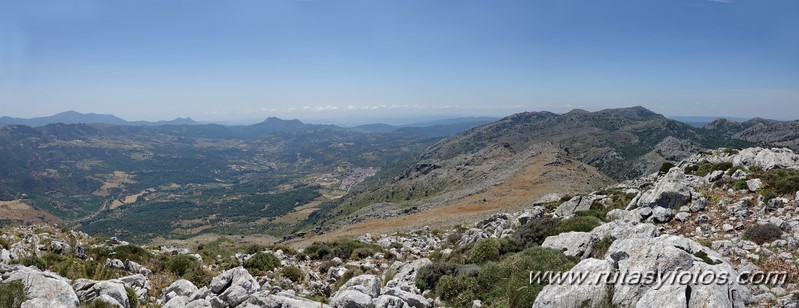 Subida al Martín Gil y Crestería de Sierra Blanquilla