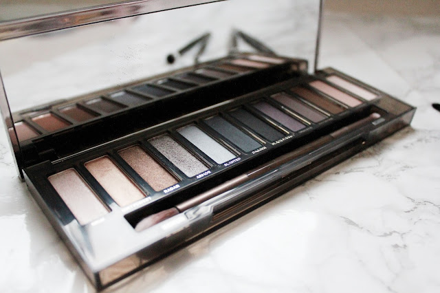 Urban Decay Naked Smokey Palette review 