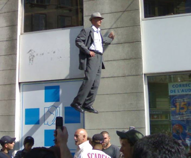 Johan Lorbeer - a German street performer