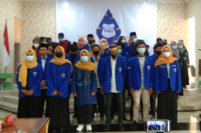 Pelantikan Pengurus Komisariat dan Rayon PMII IAIN Pontianak : Perlunya Memberikan Wadah Untuk Mengembangkan Potensi Kader