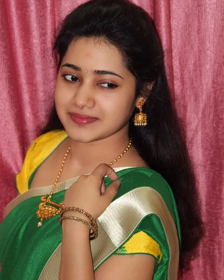 Today Beautiful Photos In Traditional Dress
