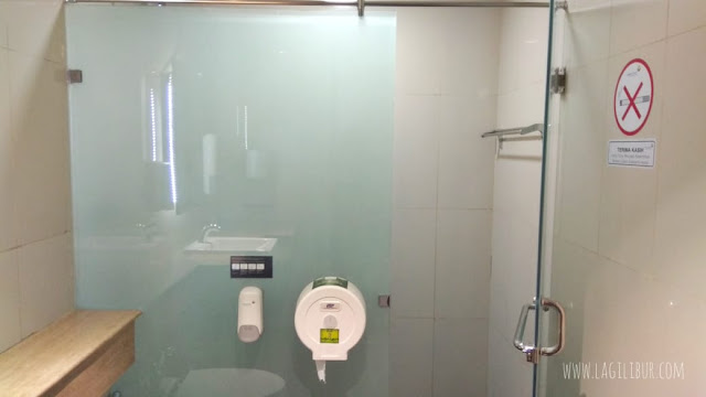 Shower Room Bandara Soekarno Hatta Jakarta