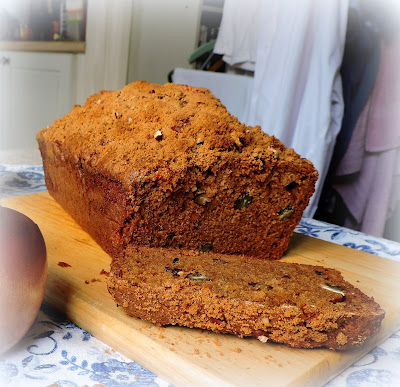 Applesauce Nut Bread