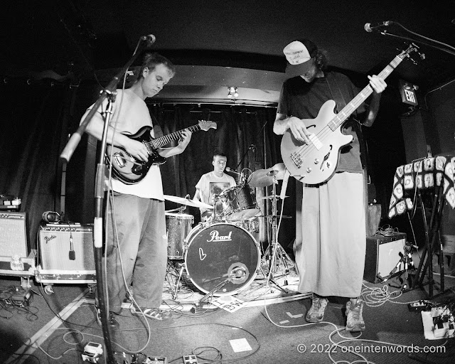 The Slaps at The Monarch on June 25, 2022 Photo by John Ordean at One In Ten Words oneintenwords.com toronto indie alternative live music blog concert photography pictures photos nikon d750 camera yyz photographer