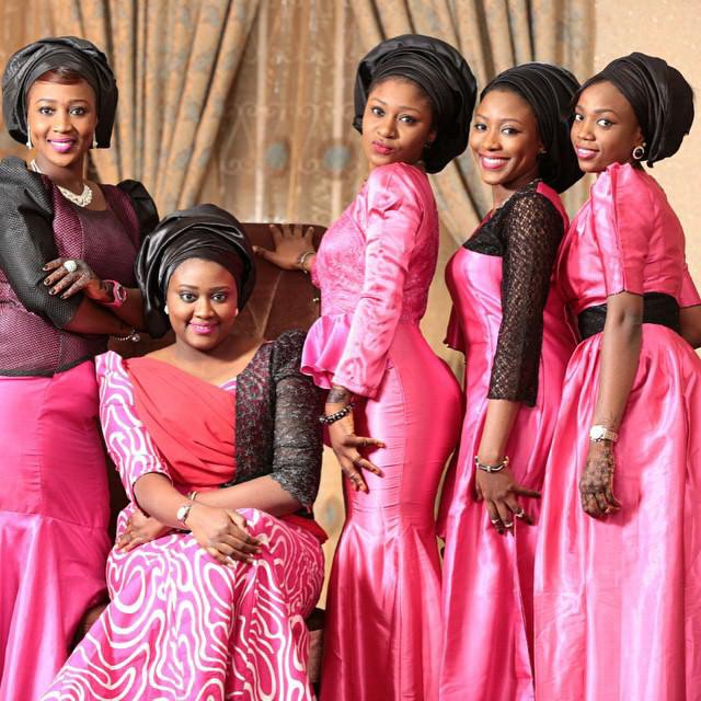 Damas de honha de casamento africano