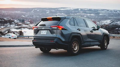 Free Wallpaper Gray Toyota Rav4 Car