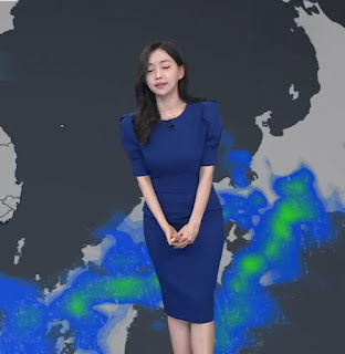 20250623 강아랑 기상캐스터 파란색 원피스 예쁘잖아요.