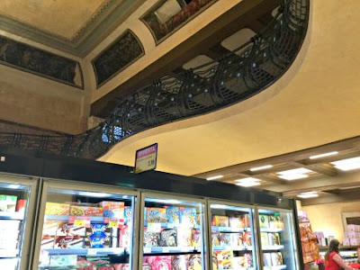 The Most Beautiful Supermarket in the World - VENICE BLOG Balcony at Teatro Italia PHOTO BY CAT BAUER