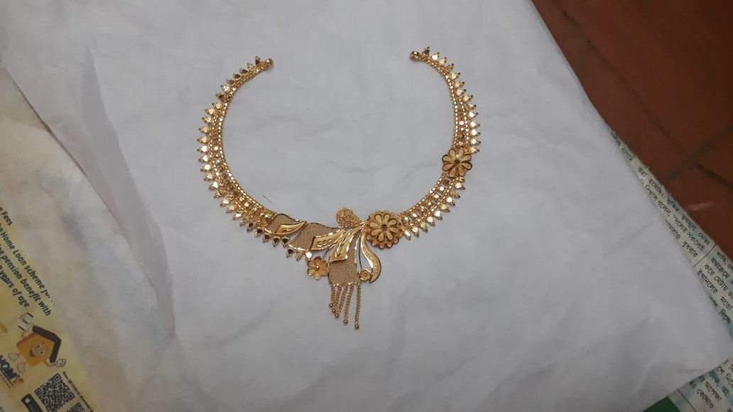 Light Weight Bengali Necklace Designs, fancy katai work bengali design, samanta jewellers designs,