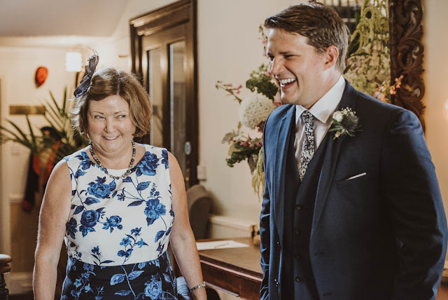 A cute civil ceremony at Brooks Country House in Herefordshire | byGarazi | Birmingham Wedding Photographer 