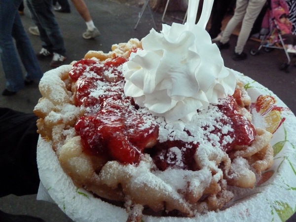 Strawberry Funnel Cakes Strawberry!