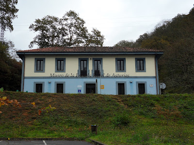 Museo de la Escuela Rural de Asturias, Viñón. Grupo Ultramar Acuarelistas