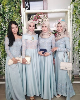 45 Model Kebaya Wisuda Muslim Modern Terbaru 2020