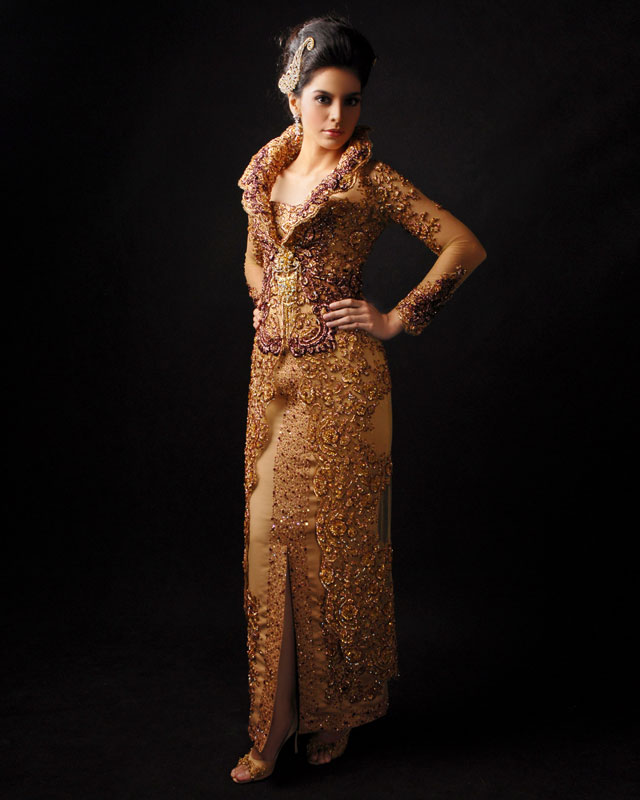 Modern Kebaya : Evolution of Indonesian Traditional Dress Style  Indonesia