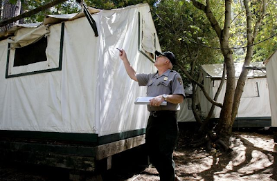 A West Virginian is the third person to die so far from a rodent-borne illness linked to some tent cabins at Yosemite.  Construction crews began working on nearby tent cabins. As of August 30, 2012, The National Park Service (NPS) announced that there were 6 confirmed cases of Hantavirus. In 1993, an outbreak of Hantavirus pulmonary syndrome occurred in the Four Corners region in the southwestern United States. U.S. CDC says 10,000 at risk of hantavirus in Yosemite outbreak. Yosemite hantavirus outbreak: virus kills quickly and cannot be treated. As six cases of the rare hantavirus pulmonary syndrome are confirmed at Yosemite National Park. The hantavirus virus is carried in rodent faeces, urine and saliva. A hantavirus outbreak in California's Yosemite National Park that is raising concerns among public health officials. Hantavirus cases are being investigated in Yosemite National Park. The virus is rare in the U.S. The deadly Hantavirus outbreak at Yosemite is affecting visits to the national park, and now has international implications. Health officials described the outbreak of hantavirus at Yosemite National Park as rare as the park took steps to warn the public. Some tourists hoping to visit Yosemite National Park are changing their plans due to the recent outbreak of hantavirus. Spread by rodents and sometimes misdiagnosed as the common flu, hantavirus drowns its victims in their own fluids. Yosemite National Park has closed 91 tent cabins due to an outbreak of Hantavirus. Two people have died and a total of six people have been infected with hantavirus pulmonary syndrome after visiting Yosemite National Park. Hantavirus has an incubation time of two to four weeks in humans before symptoms of infection occur. There is no known antiviral treatment, but natural recovery from the virus is possible. The early symptoms of hantavirus disease are similar to the flu. Symptoms begin one to six weeks after inhaling the virus. Hantavirus causes flu-like symptoms, starting with fever, body aches and fatigue. Hantavirus symptoms do not include runny nose, sneezing and other upper respiratory tract problems typically seen with colds and allergies. 