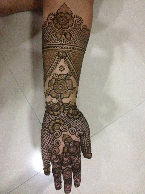 Bridal Mehandi Designs for Hands 14