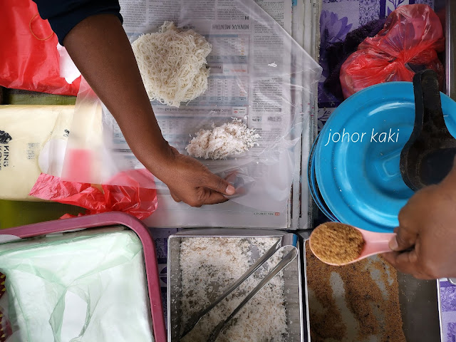 Putu Mayam Wahab @ Pasar Tani Kampung Malayu, Kluang.