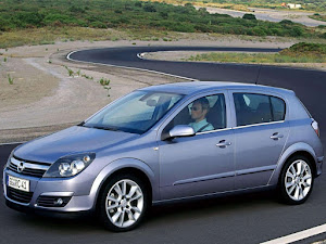 Opel Astra 2004 (3)
