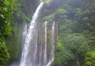 Beautiful-waterfalls-in-Lombok