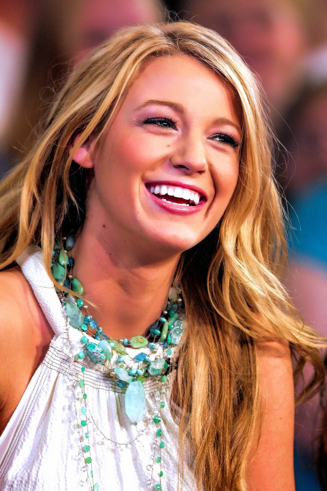 Blake Lively HD Images and Wallpapers - Hollywood Actress