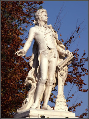 A close-up of Mozart's sculpture in Vienna