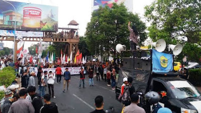 Ribuan Mahasiswa dan Pelajar di Banten Kembali Berdemo 