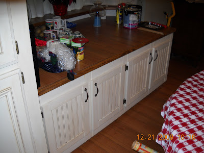   Kitchen Cabinet Doors on These Cabinet Doors Under The Bay Window Are Made Of Poplar And Bead