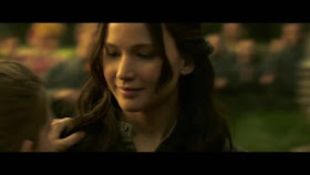 The Hunger Games: Mockingjay - Part 2 (Movie) - 'For Prim' Trailer - Screenshot