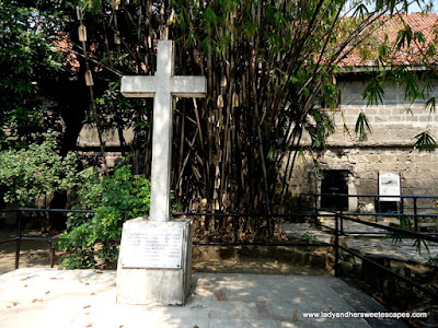 The Memorial Cross at fort Santiago