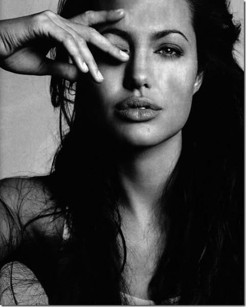 Angelina_Jolie051