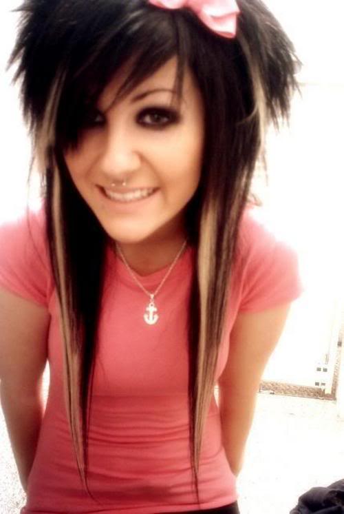 emo hair coloring ideas. emo long layered hairstyles.