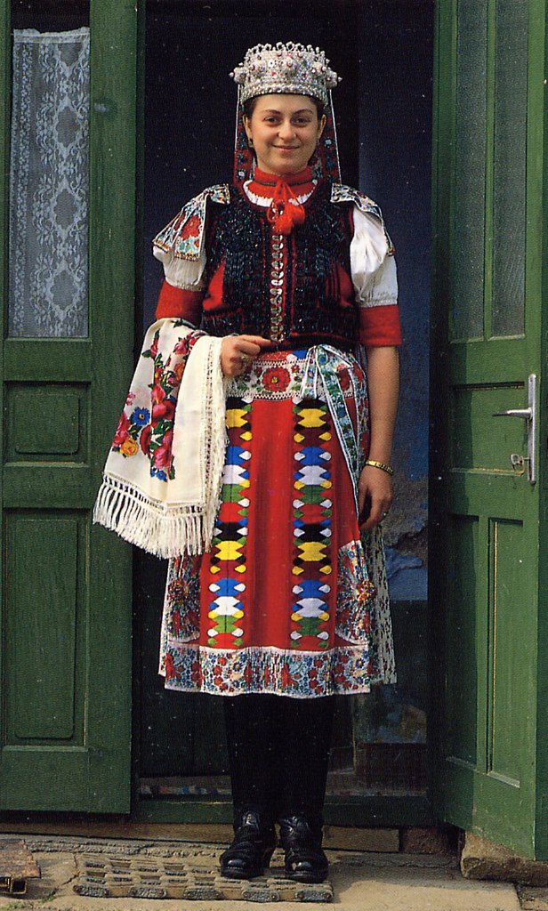 FolkCostume&Embroidery: Overview of the peoples and ...