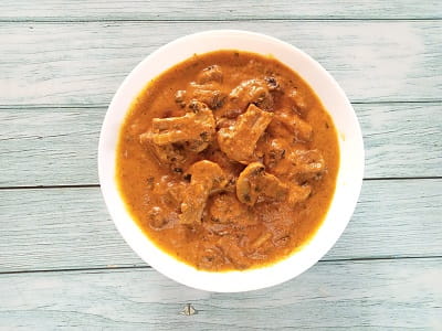 Mushroom Ki Sabji Recipe In Hindi