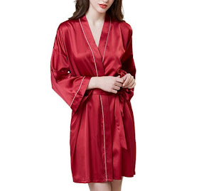 https://www.freedomsilk.com/22-momme-bridal-silk-kimono-robe-with-white-trim-p-289.html