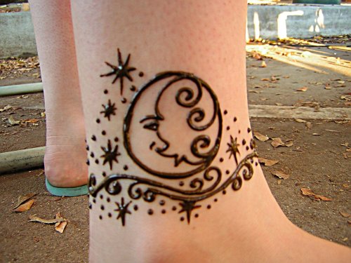 Ankle Tattoo picture with Henna tattoo