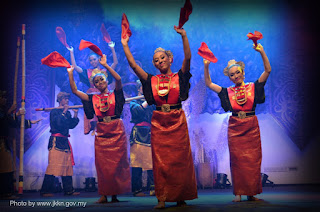 RedParrot: TARIAN ALU-ALU MASYARAKAT MELANAU