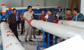Menjajaki Alternatif  Lokasi Peluncuran Roket Indonesia