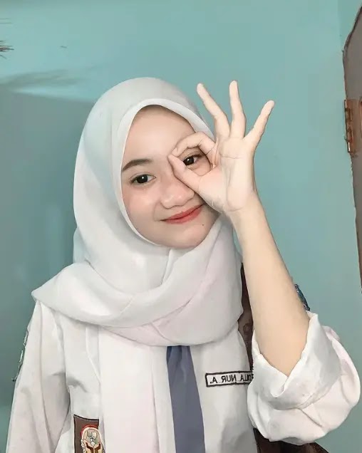 Foto Cewek2 Cantik Berhijab SMA