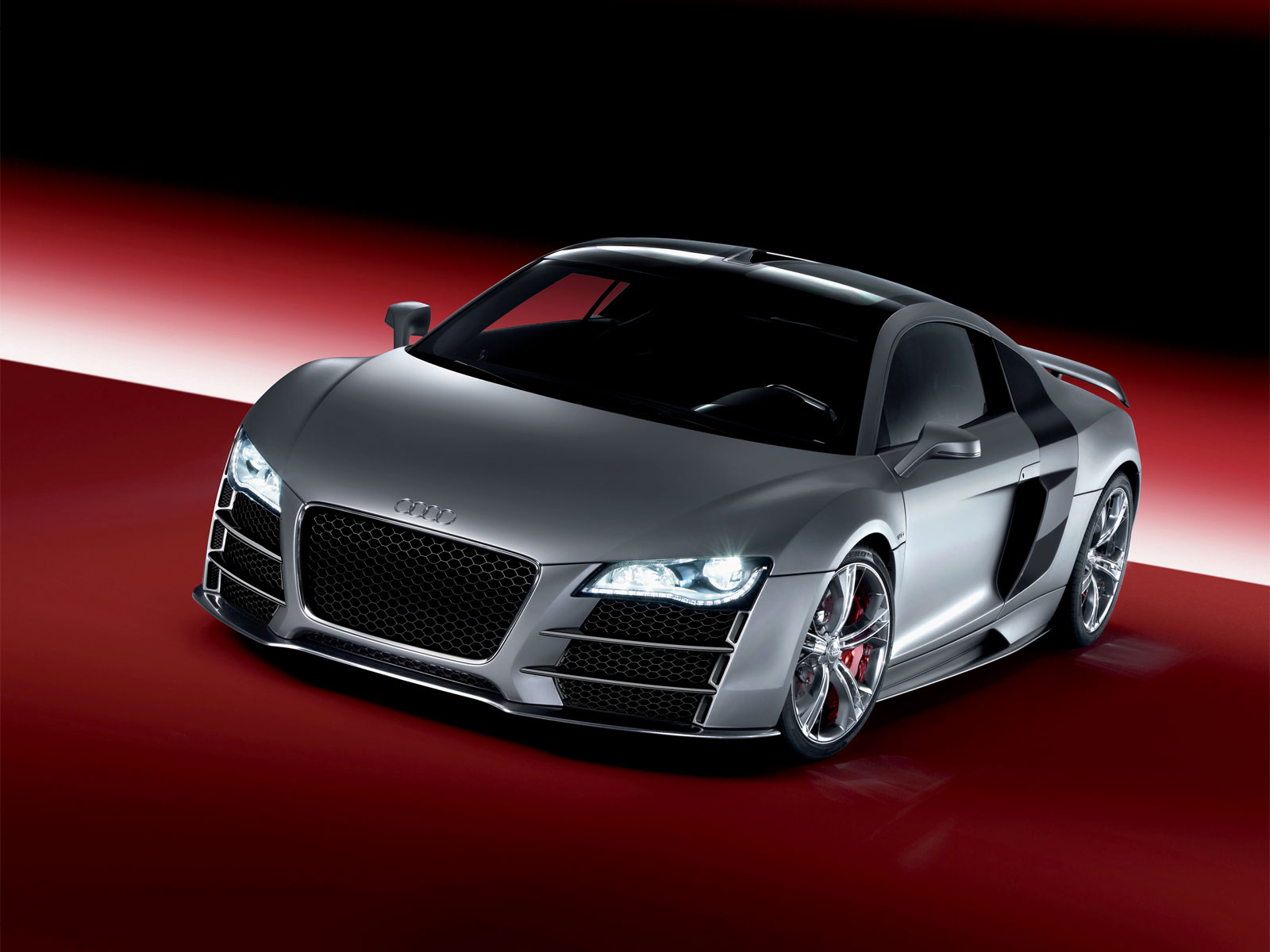 Audi R8 V12