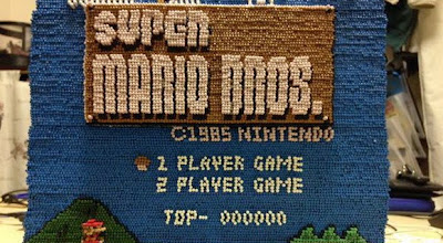 Pantalla de Super Mario hecha con palillos