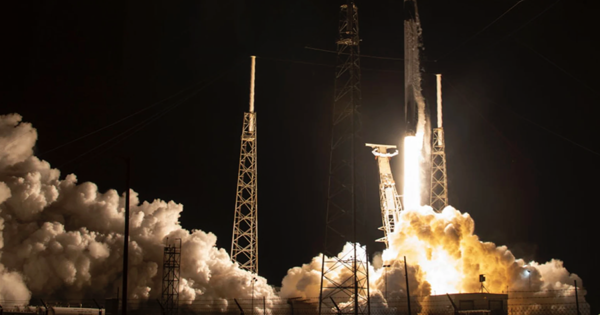 spacex-launches-eutelsat-hotbird-13f-satellite