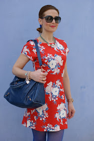 Rencontres flower dress, Balenciaga City cobalt blue, Fashion and Cookies