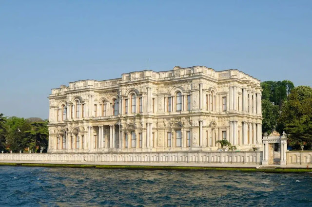 قصر بيلار بيه في إسطنبول