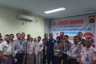 Sat lantas Polres Cirebon Donorkan Darah Dalam Rangka Hari Lalu Lintas Bhayangkara Ke-64 Polres Cirebon